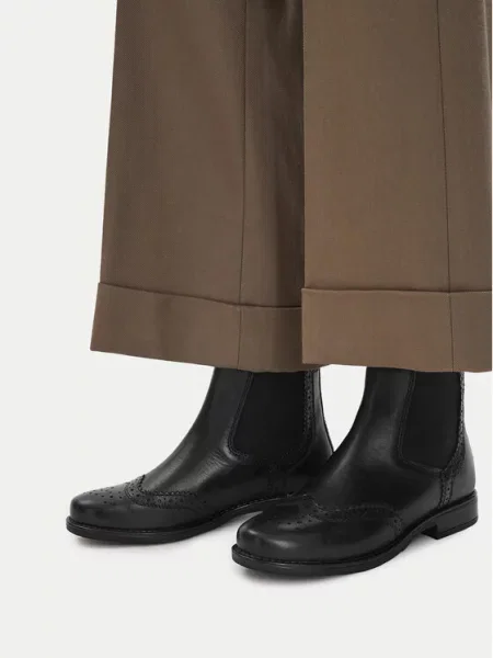 Kotníková obuv s elastickým prvkem Lasocki černé