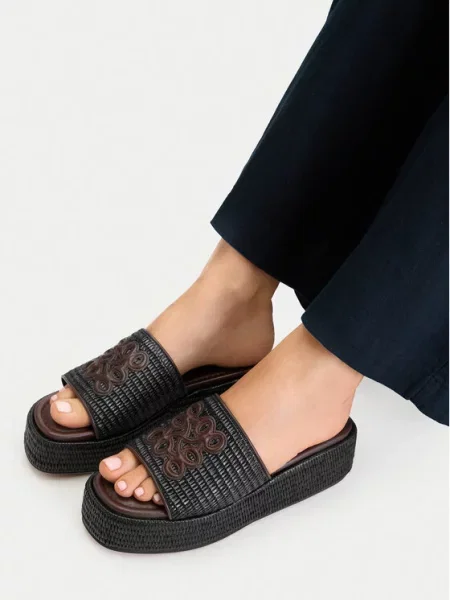 Natikače Nine West crna