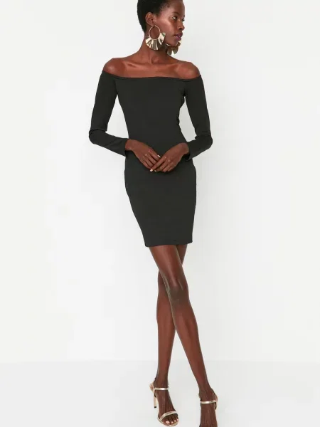 Gulerat rochie de seară Trendyol negru