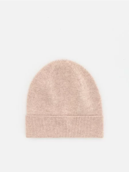 Reserved Vlnená čiapka beanie béžová