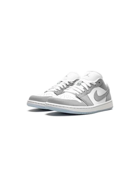 Pantofi Nike gri