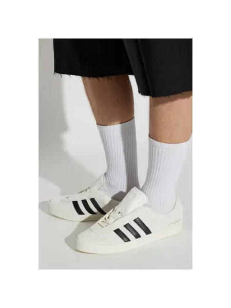 Sneakersy zamszowe GAZELLE białe