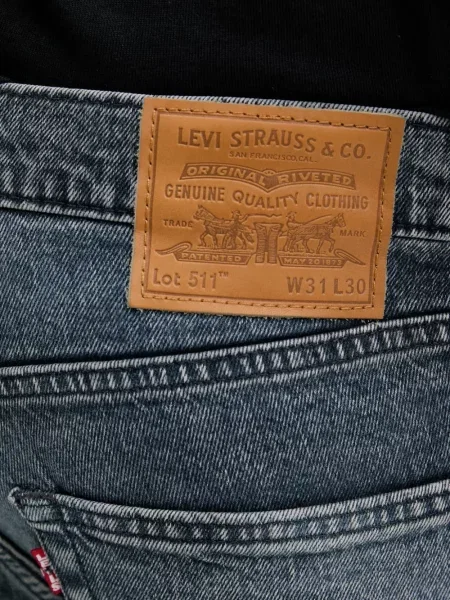 Blugi Levi's® cu buzunare aplicate albastru