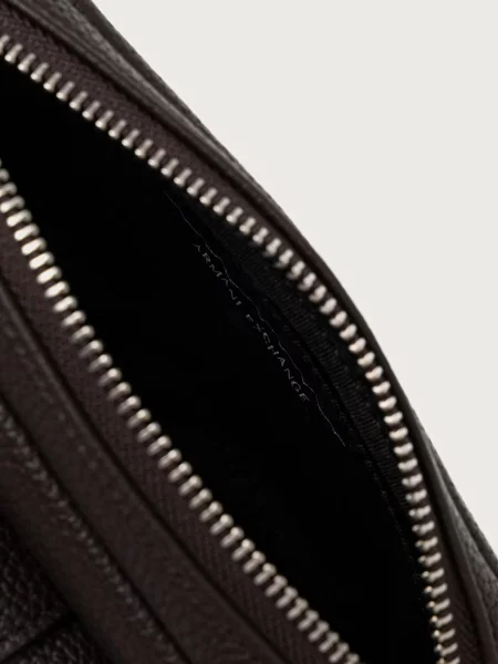 Armani Exchange Táska Sötétbarna barna
