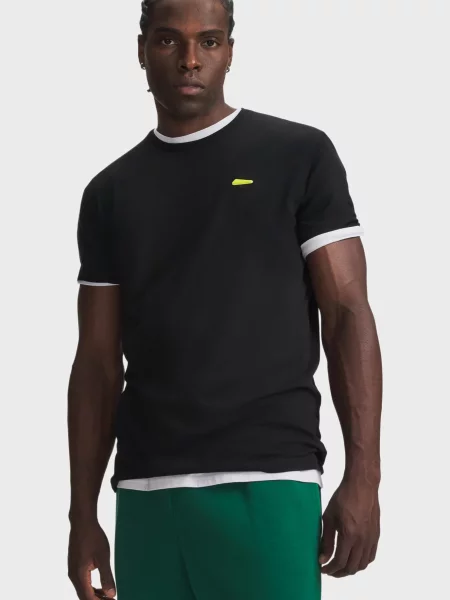 Футболка Under Armour чорна