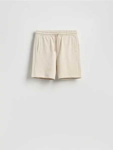 Reserved Pantaloni sport scurți regular fit bej