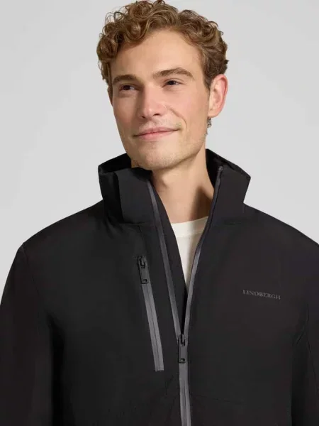 Kurtka o kroju regular fit z nadrukiem z logo Lindbergh czarna