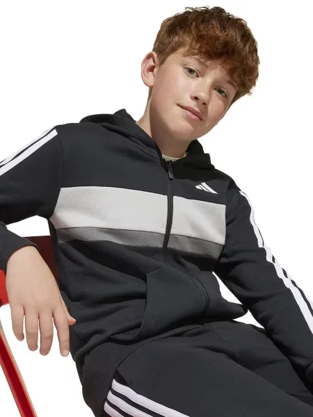 Детский спортивный костюм Adidas
