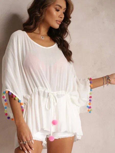Bluzka Narzutka Oversize z Pomponami i Ściągaczem Shaklia biała
