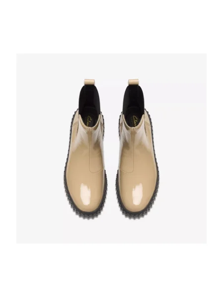 Pantofi Clarks bej