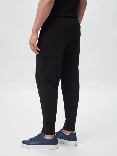 Спортивные штаны Armani Exchange черные