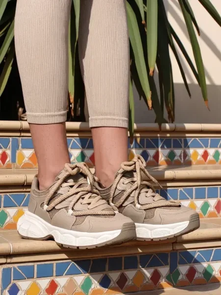 Sneakerși Resti alb