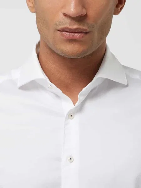Koszula casualowa o kroju slim fit z diagonalu Eterna biała