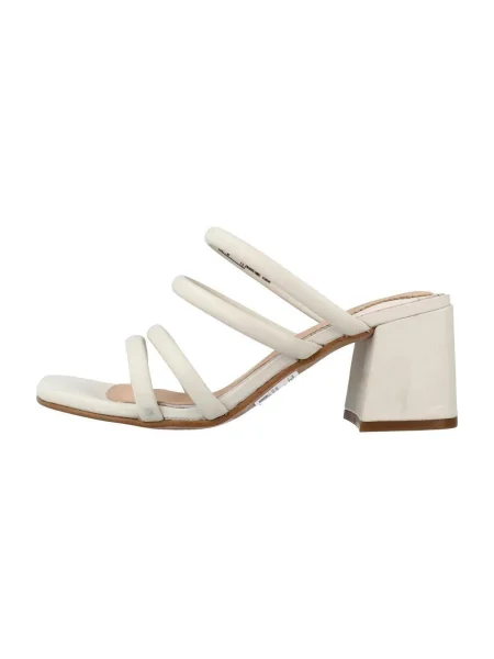 Pantofi Clarks bej