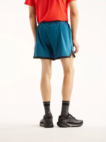 Спортивні шорти New Balance синій