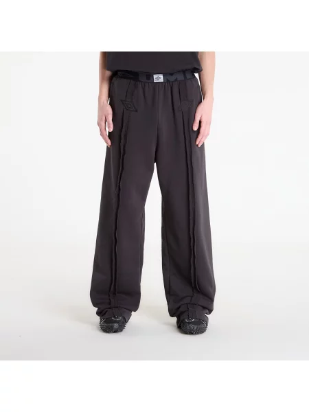 Pantaloni Umbro negru
