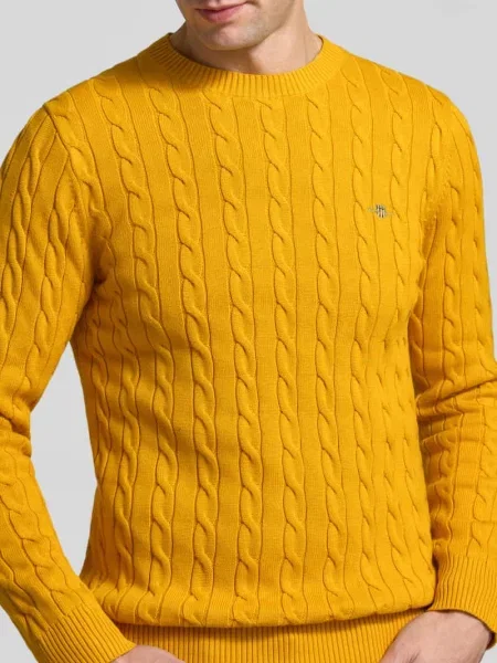 Sweter o kroju regular fit z wyhaftowanym logo Gant