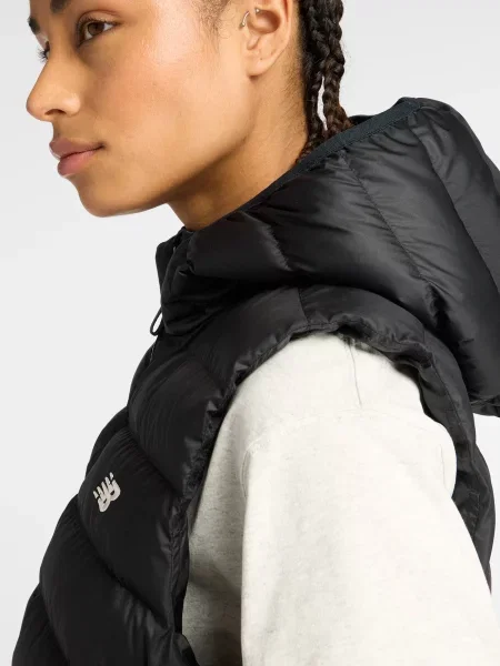 Жилет New Balance чорний