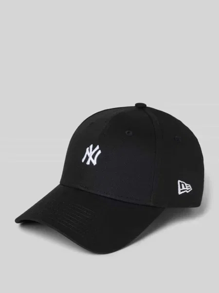 Czapka z daszkiem z wyhaftowanym logo New Era czarna