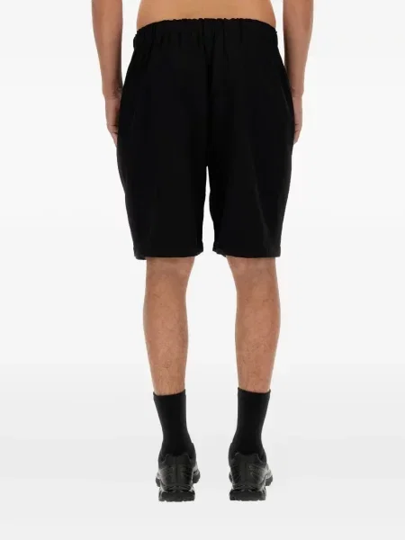 Pantaloni scurți South2 West8 cu cataramă negru