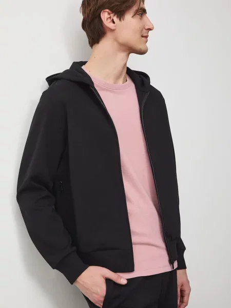 Medicine jopica s kapuco črna