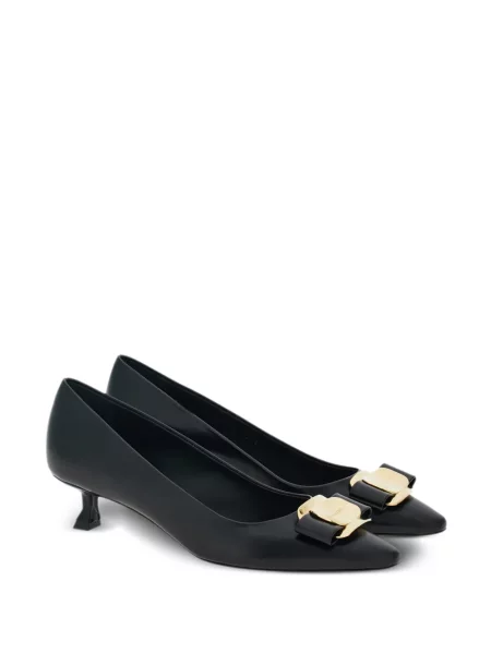Iš natūralios odos bateliai Ferragamo juoda
