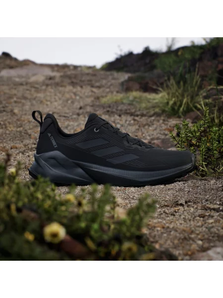 Turistické boty Adidas černé