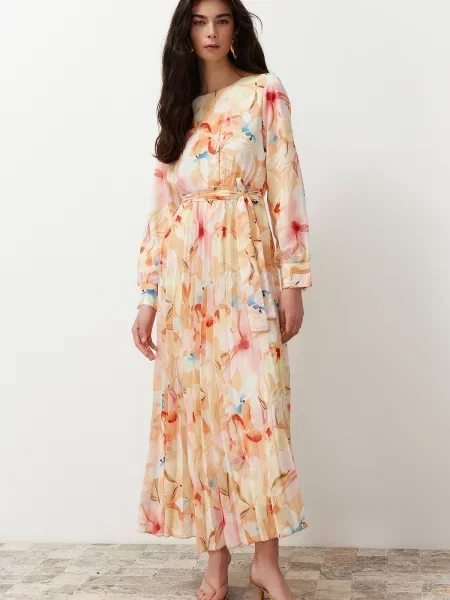 Rochie Trendyol din șifon cu model floral plisată
