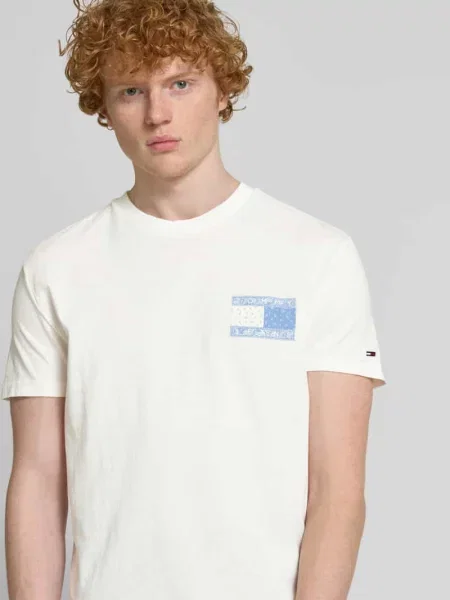 T-shirt o kroju regular fit z czystej bawełny Tommy Jeans biała