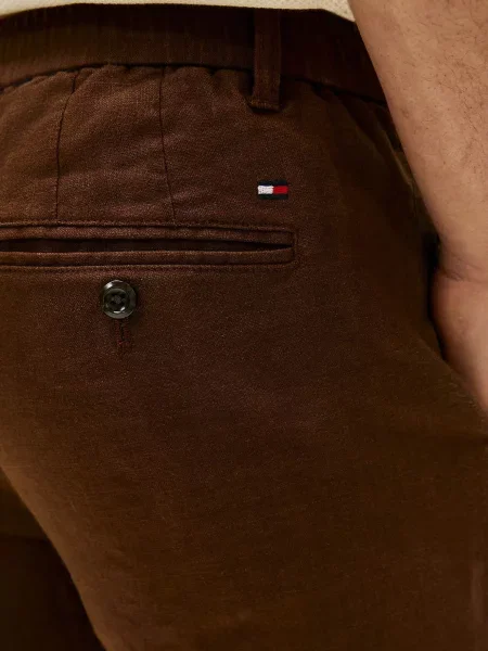 Лляні чіноси Tommy Hilfiger коричневі
