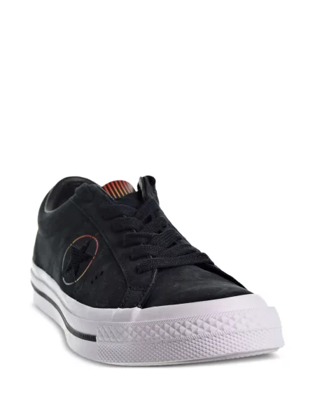 Tenisky Converse Chuck Taylor All Star se cvočky se srdcovým vzorem v městském stylu modré