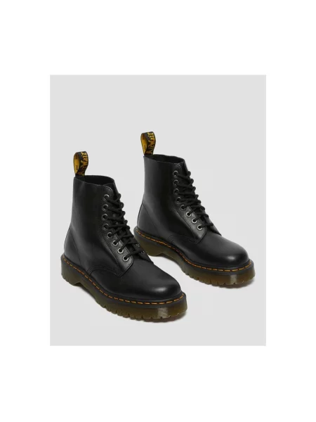Botki Dr. Martens sznurowane skórzane czarne