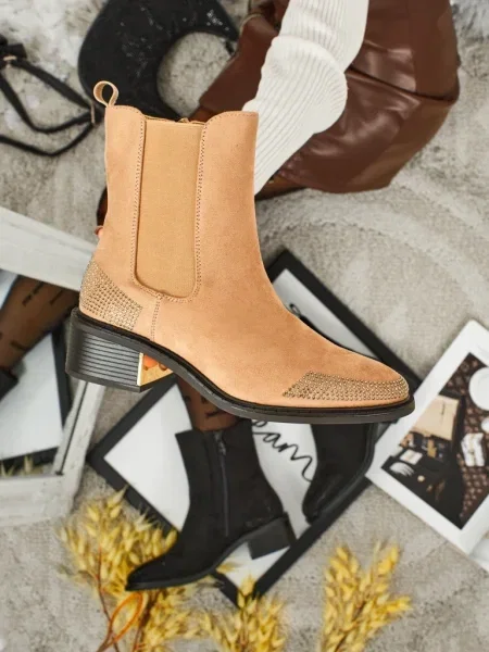 Велурени боти до глезена Resti черно