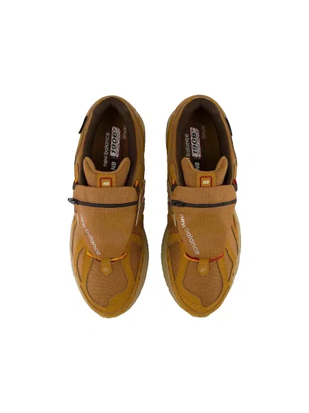 Pantofi New Balance maro