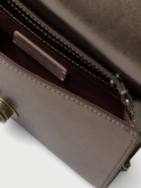 Кожаная сумка через плечо Coccinelle