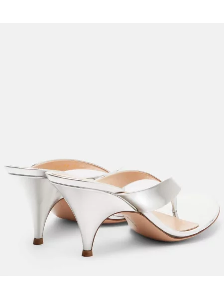 Sandale Gianvito Rossi din piele argintiu