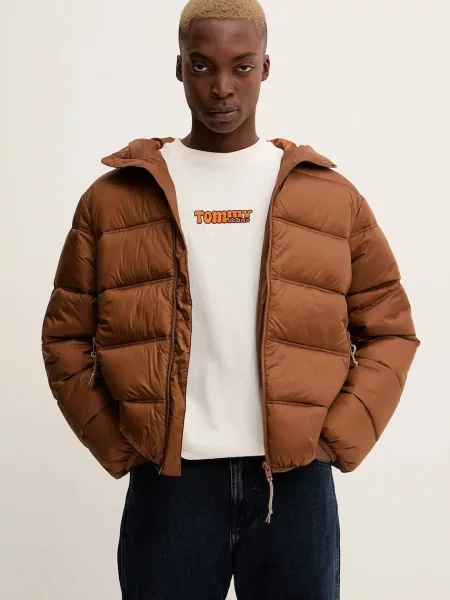 Яке Tommy Jeans кафяво зимен модел черно