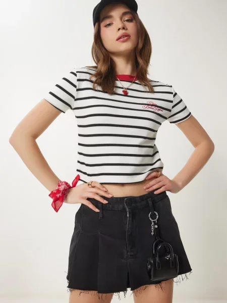 Happiness İstanbul Majica rdeča / črna bela