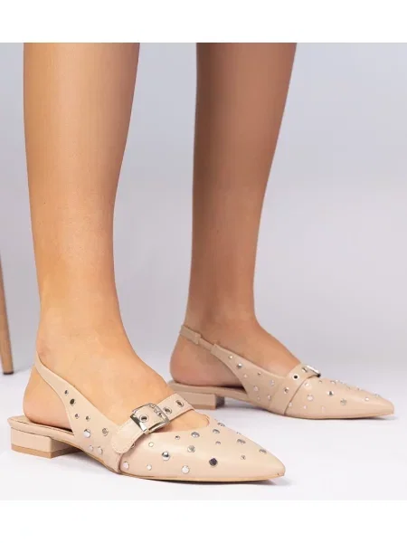 Полуотворени обувки D/ceo без ток бежово