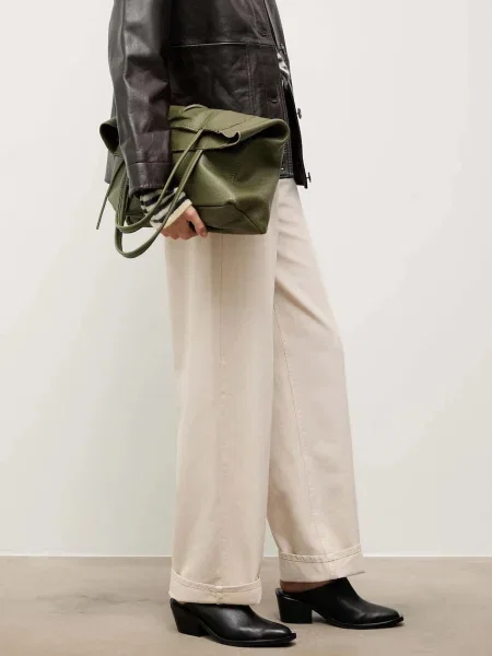 Кожени боти Answear.LAB с дебел черно