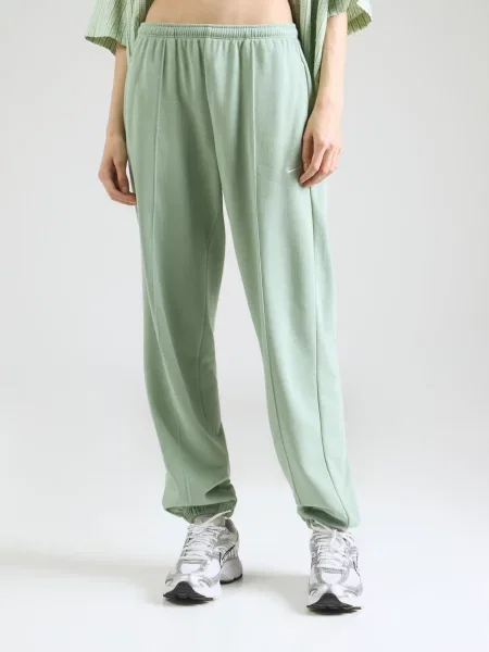 Nike Sportswear Pantaloni Chill' verde