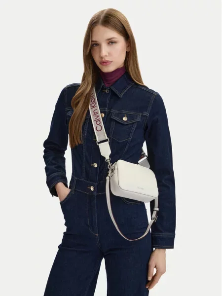 Torebka Calvin Klein na ramiączkach biała