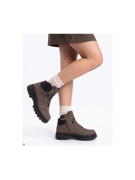 Členkové topánky Tommy Hilfiger čierna