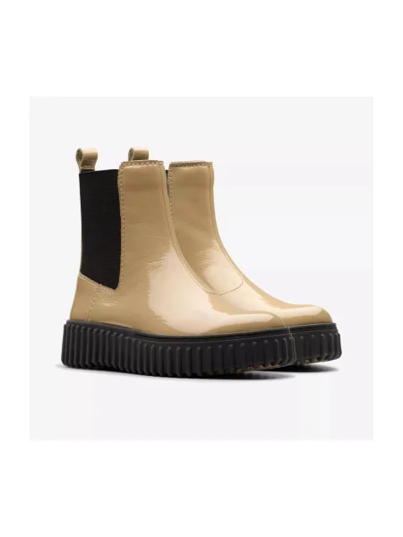 Pantofi Clarks bej