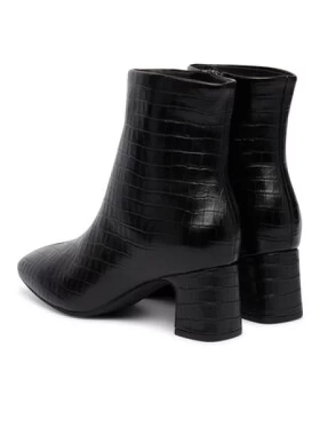 Clarks Aulinukai Fernie Zip juoda