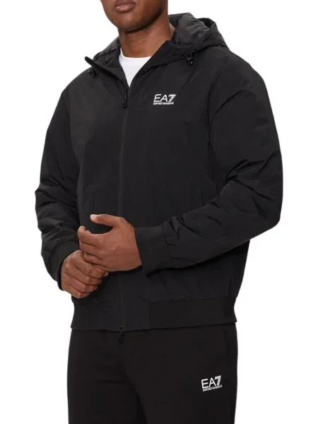 Яке Ea7 черно