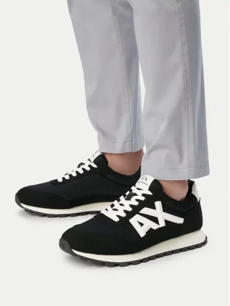 Armani Exchange Laisvalaikio batai juoda