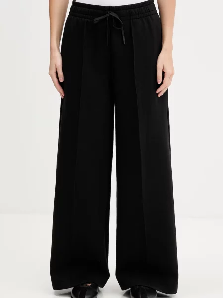 Спортивные штаны Lacoste