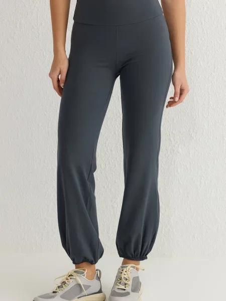 Trendyol Pantaloni sport metalic gri