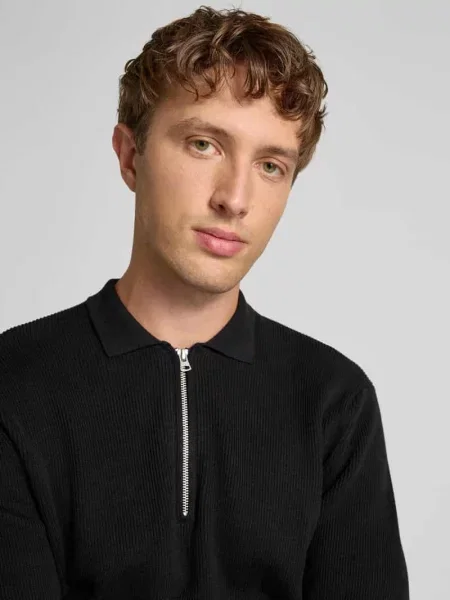 Sweter z dzianiny o kroju regular fit z mieszanki bawełny model ‘PHIL’ Only & Sons czarny